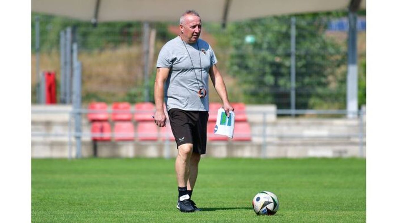 2008 után született játékost is kötelező szerepeltetni az élvonalban – a DVTK vezetőedzője nyilatkozott