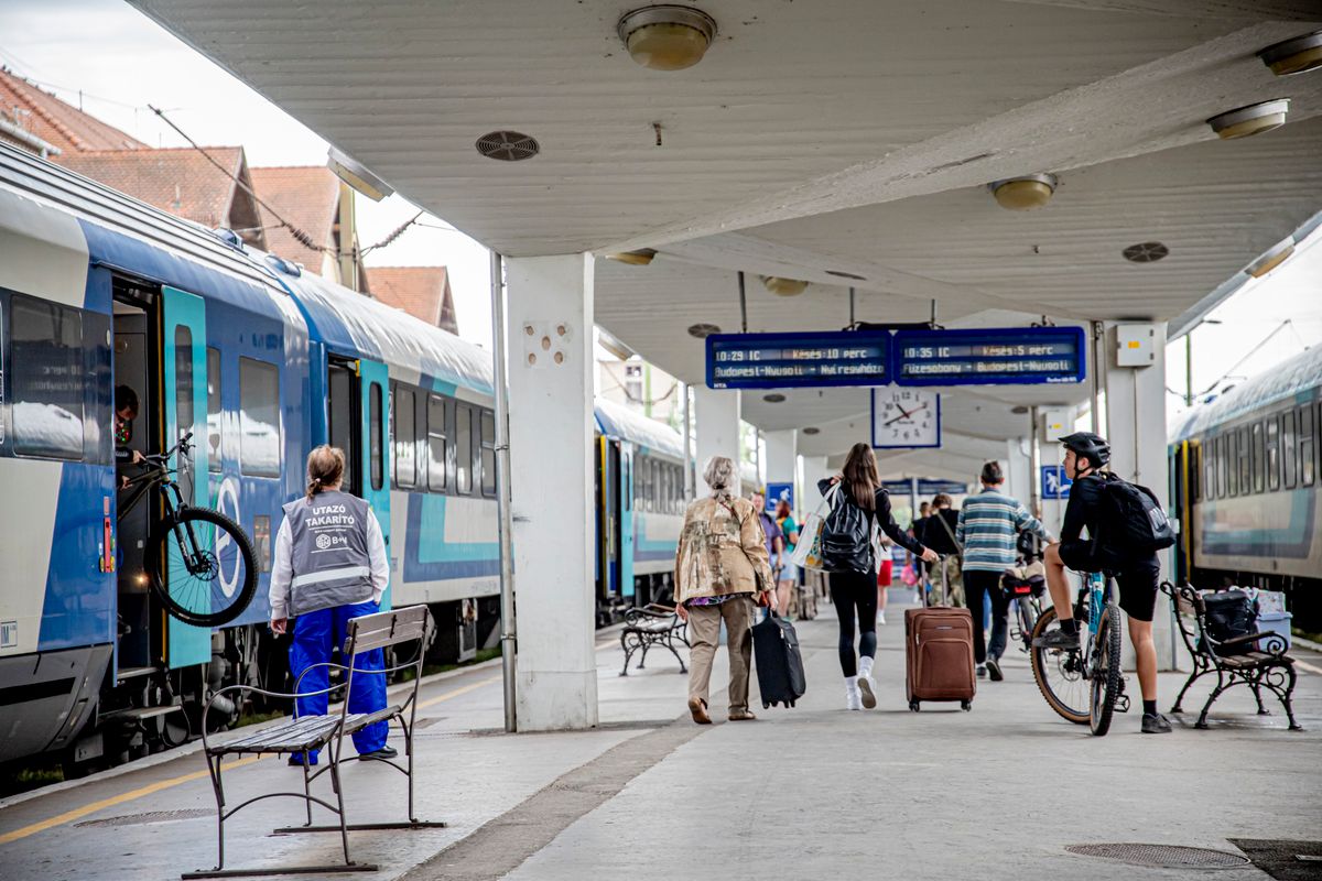 Vonat helyett pótlóbusz közlekedik Miskolcról 