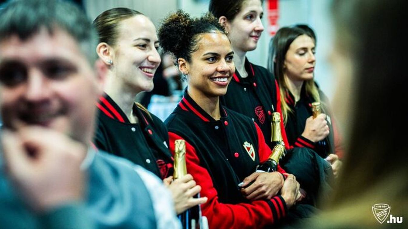 Dél-Koreát már bevették a DVTK vajkezű lányai – az első fotók megérkeztek