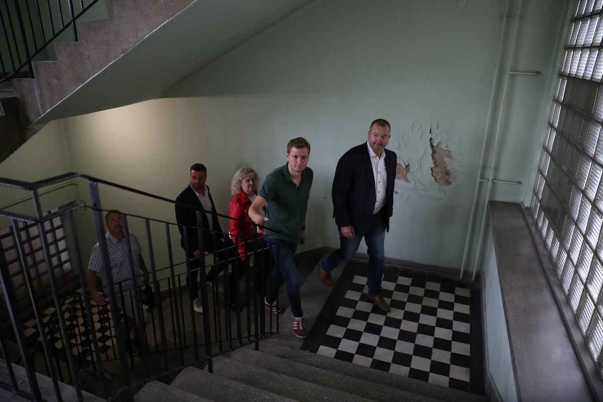 Áldatlan állapotok uralkodnak a Vasgyári Rendelőintézetben.