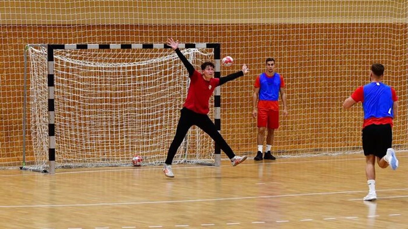 Új korszak küszöbén: Fiatal vezetőedzővel és megújult kerettel vágnak neki az új idénynek