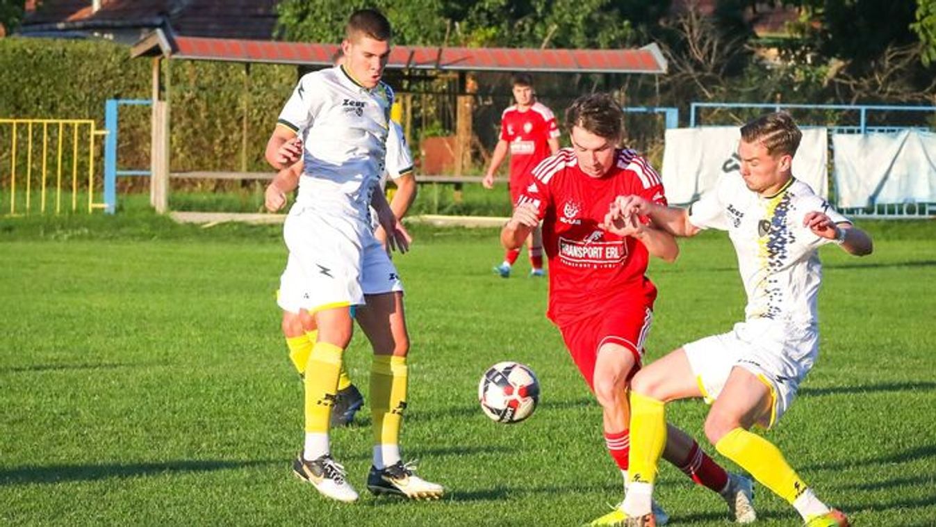 ,,Örülnek, hogy túlélték? Mit? Kössem be a cipőjüket? Kemény játék, mi ebből élünk"