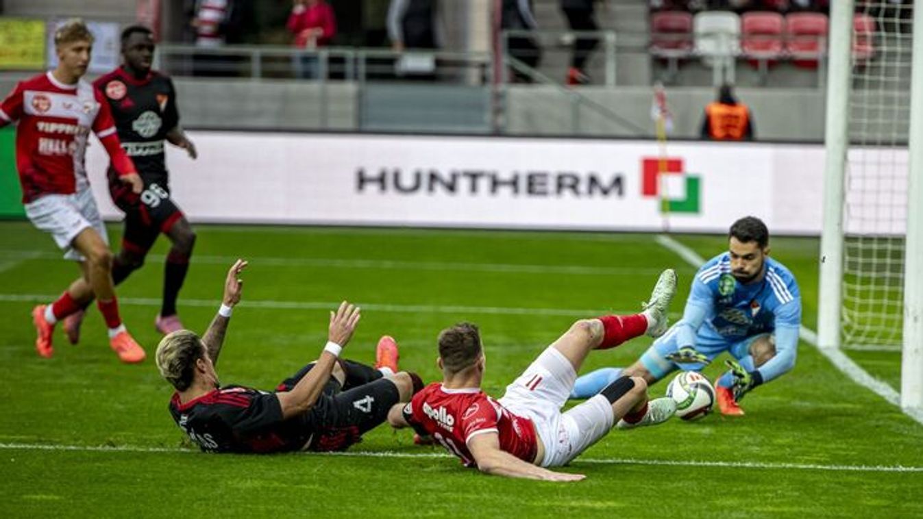 Itthon továbbra sem megy – a szokásos eredmény született - fotókkal!