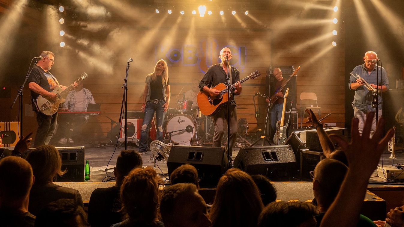 Ezeket a zenekarokat hozza Miskolcra a CineFest!