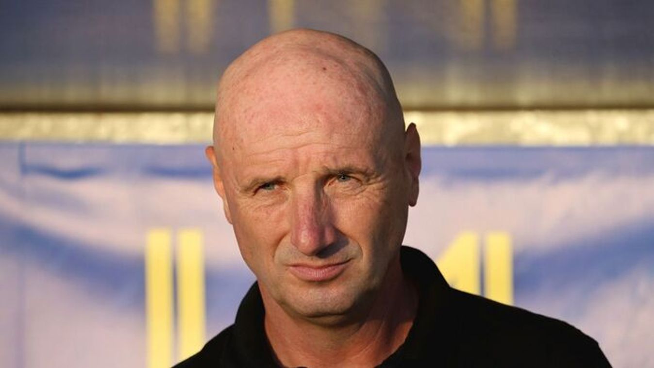 ,,Óhatatlan volt, hogy a második félidő ne csak a futballról szóljon"