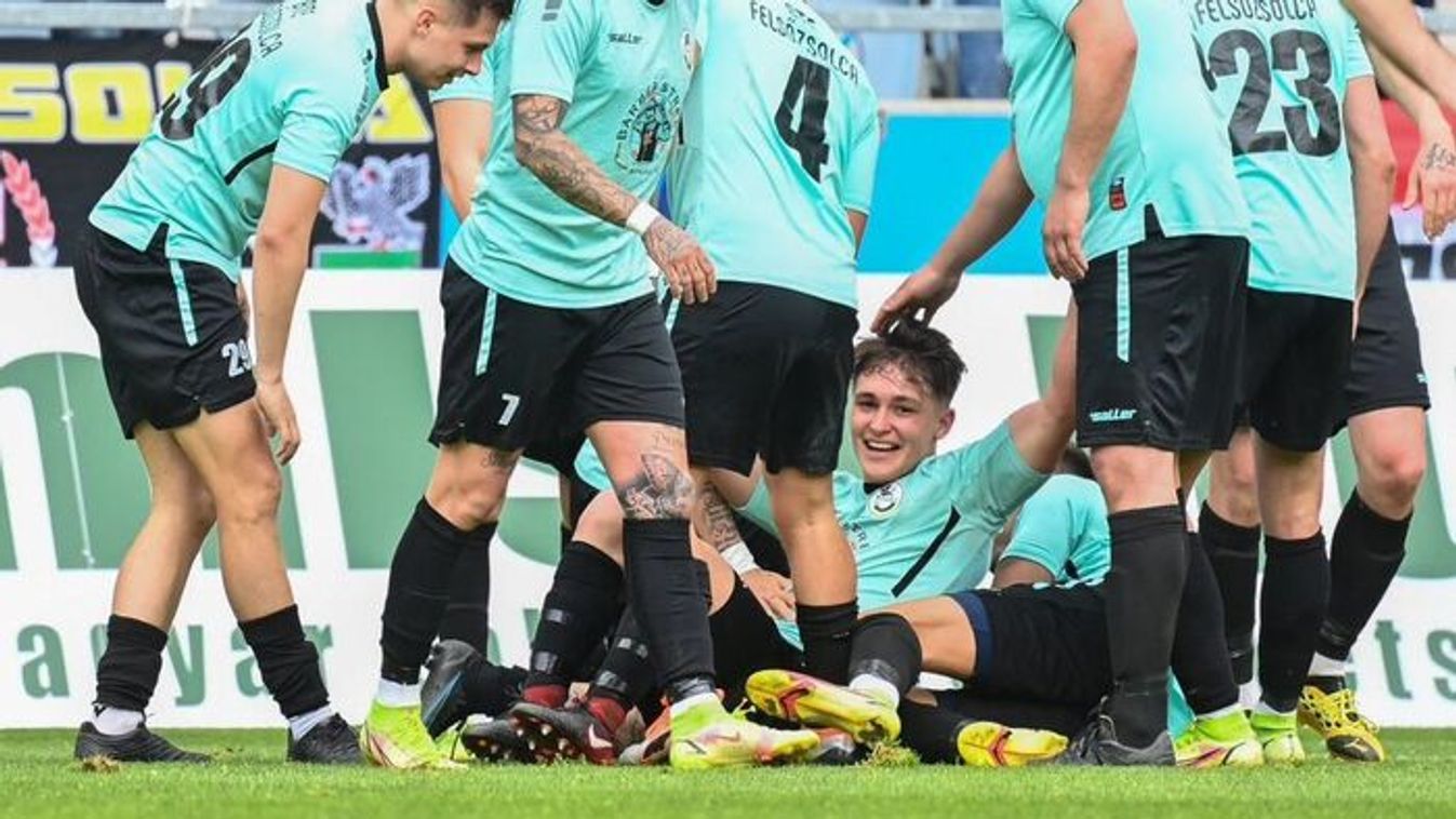 A Felsőzsolca védője három gólt szerzett - de milyen gólokat! - videó