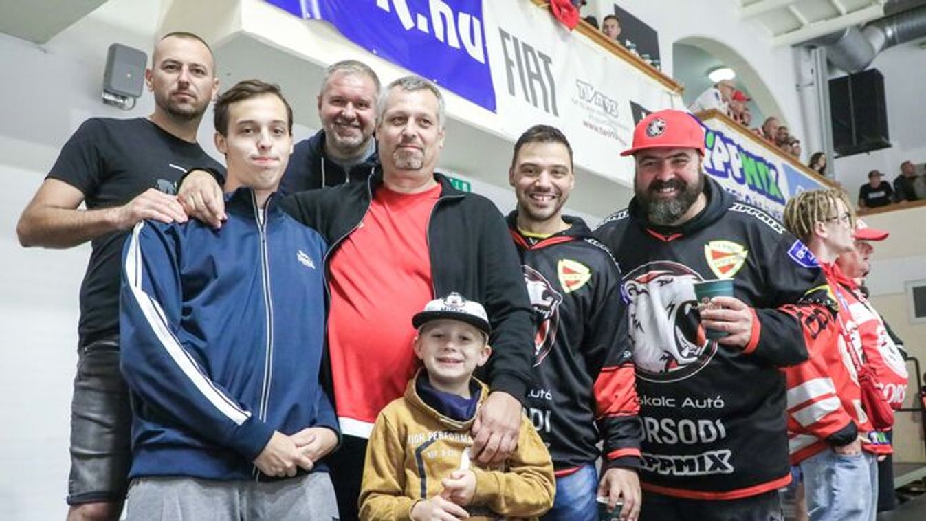 A Macik nyerték a Bikák elleni viadalt - képekkel