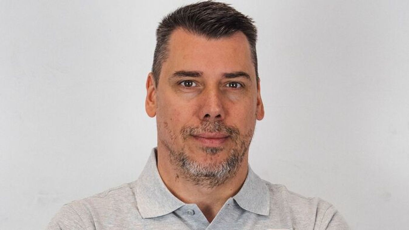 Komplexebb társasággal vág neki a bronzérmes