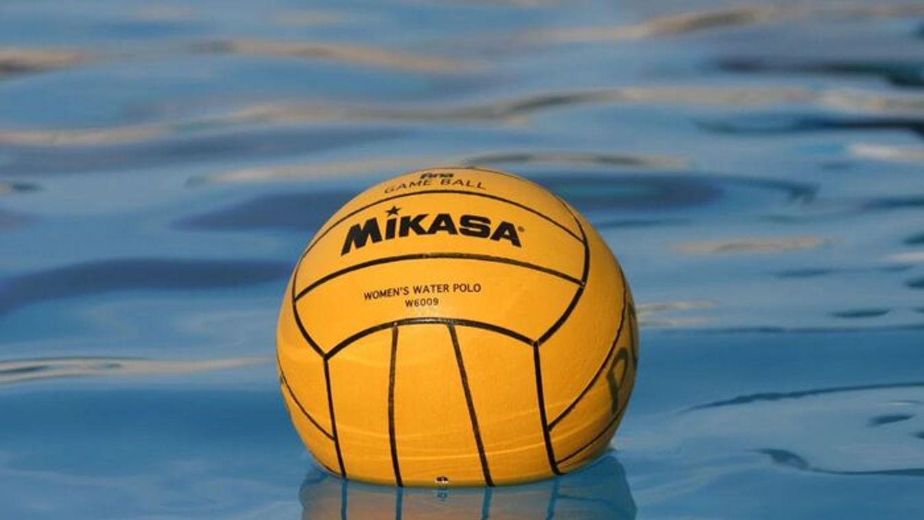 Az örökös bajnok, BL-győztes megmutatta tudását - háromszor ,,köszönt be" volt csapatának - képekkel