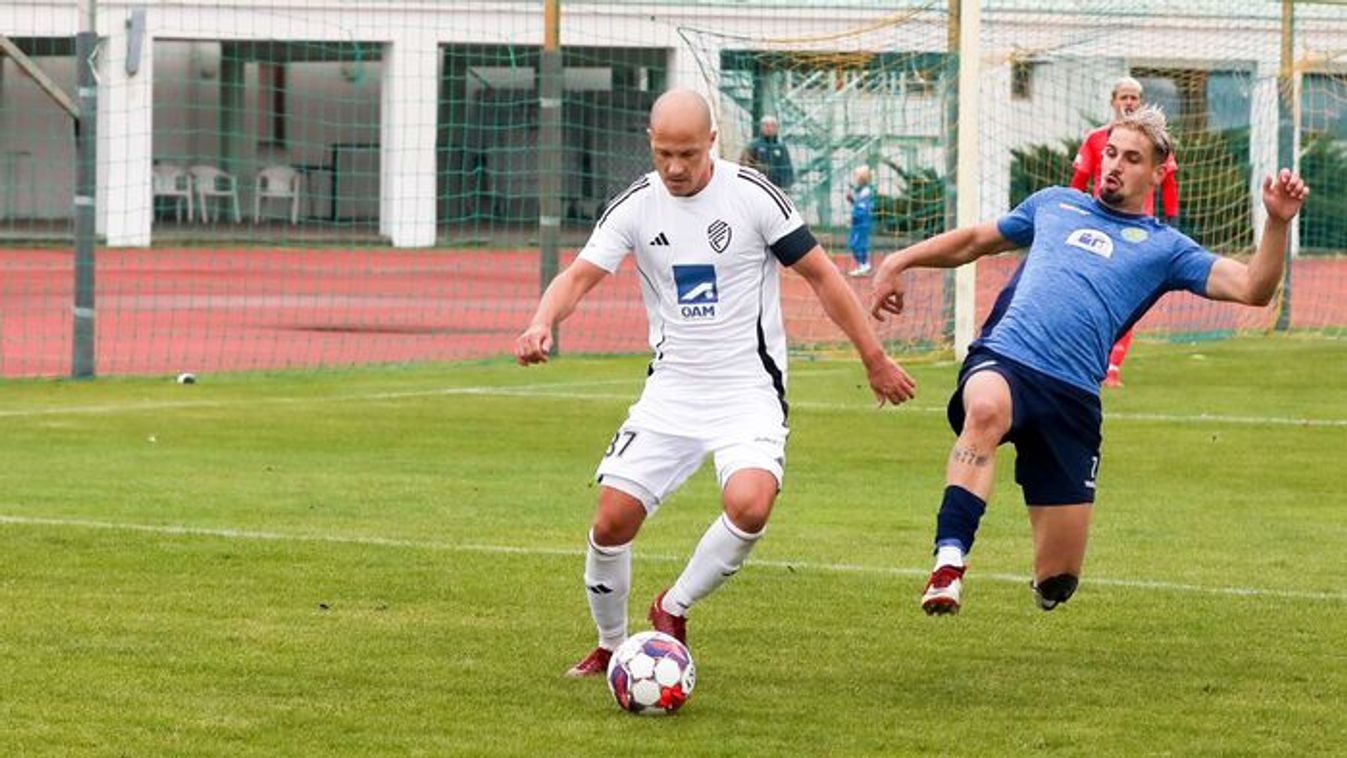 Évtizedek óta a foci körében lévő edző ilyet még nem látott - fotókkal