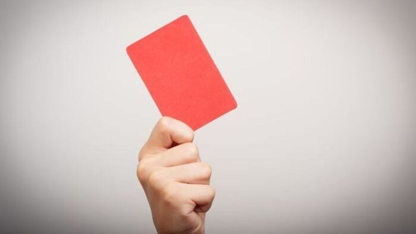 Lapok hullottak, pénzek repültek – ítéletek a megyei fociban