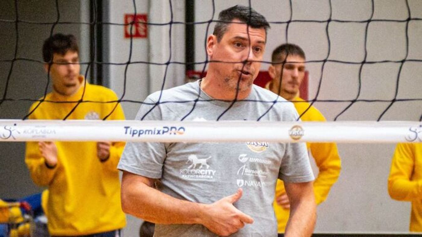 Az egyik búcsúzott, a másik már félig továbbment