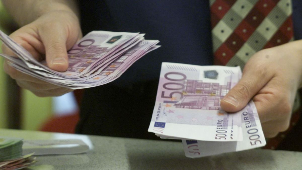 Vigyázzon! Nehogy elfogadja ezt a színházi kellékpénzt