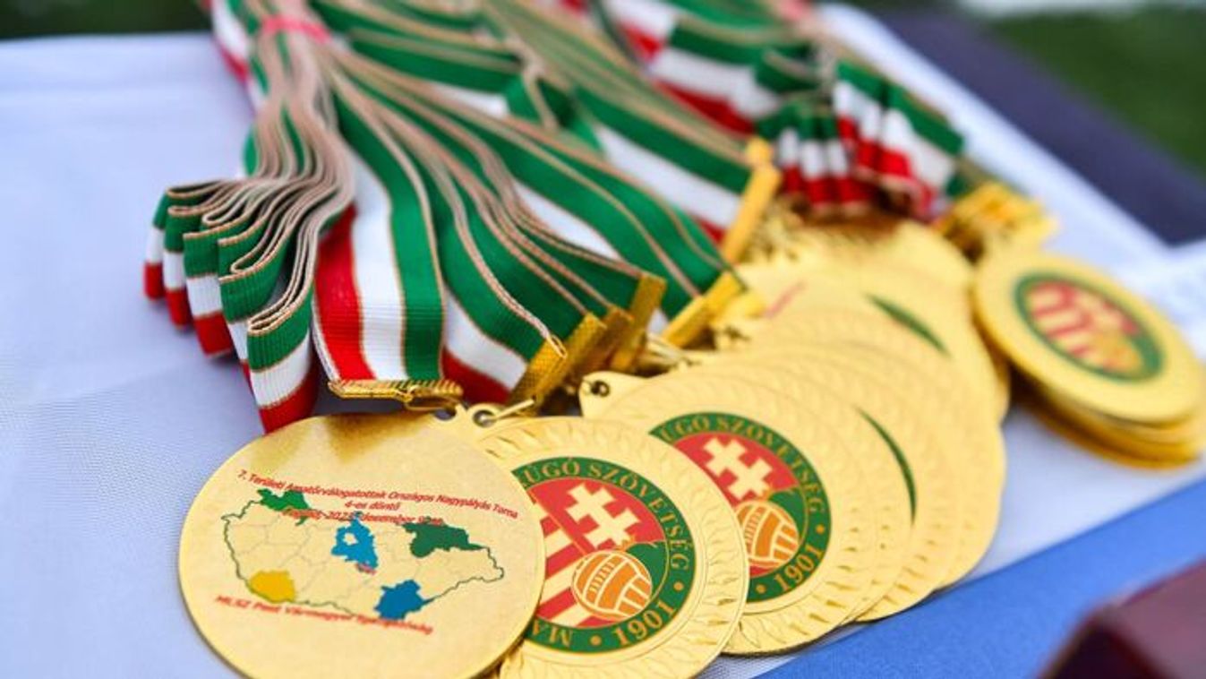 Mi más a cél,  mint a továbbjutás