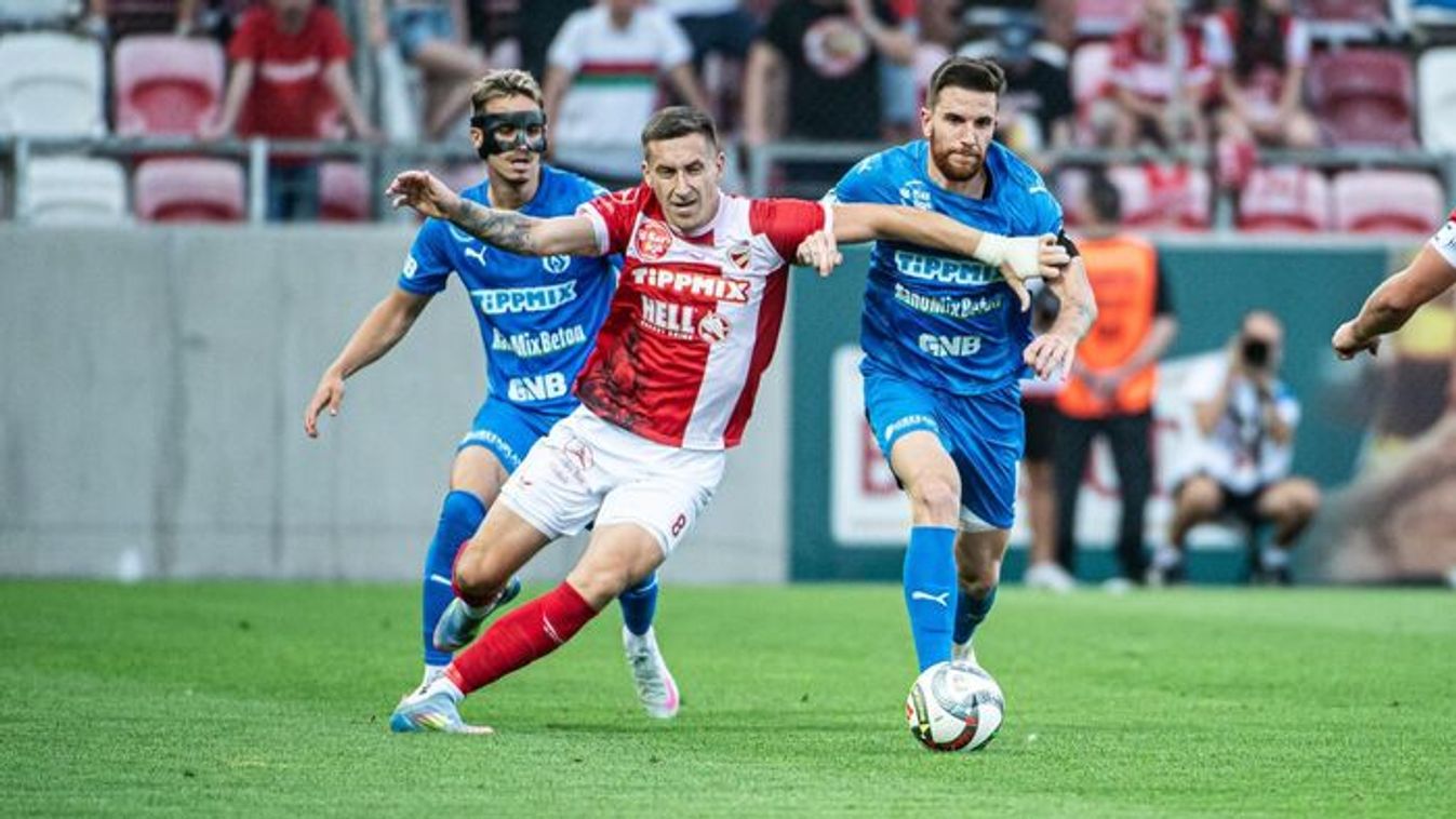 Petárdázás, a játékvezető megdobálása miatt nem folytatódott