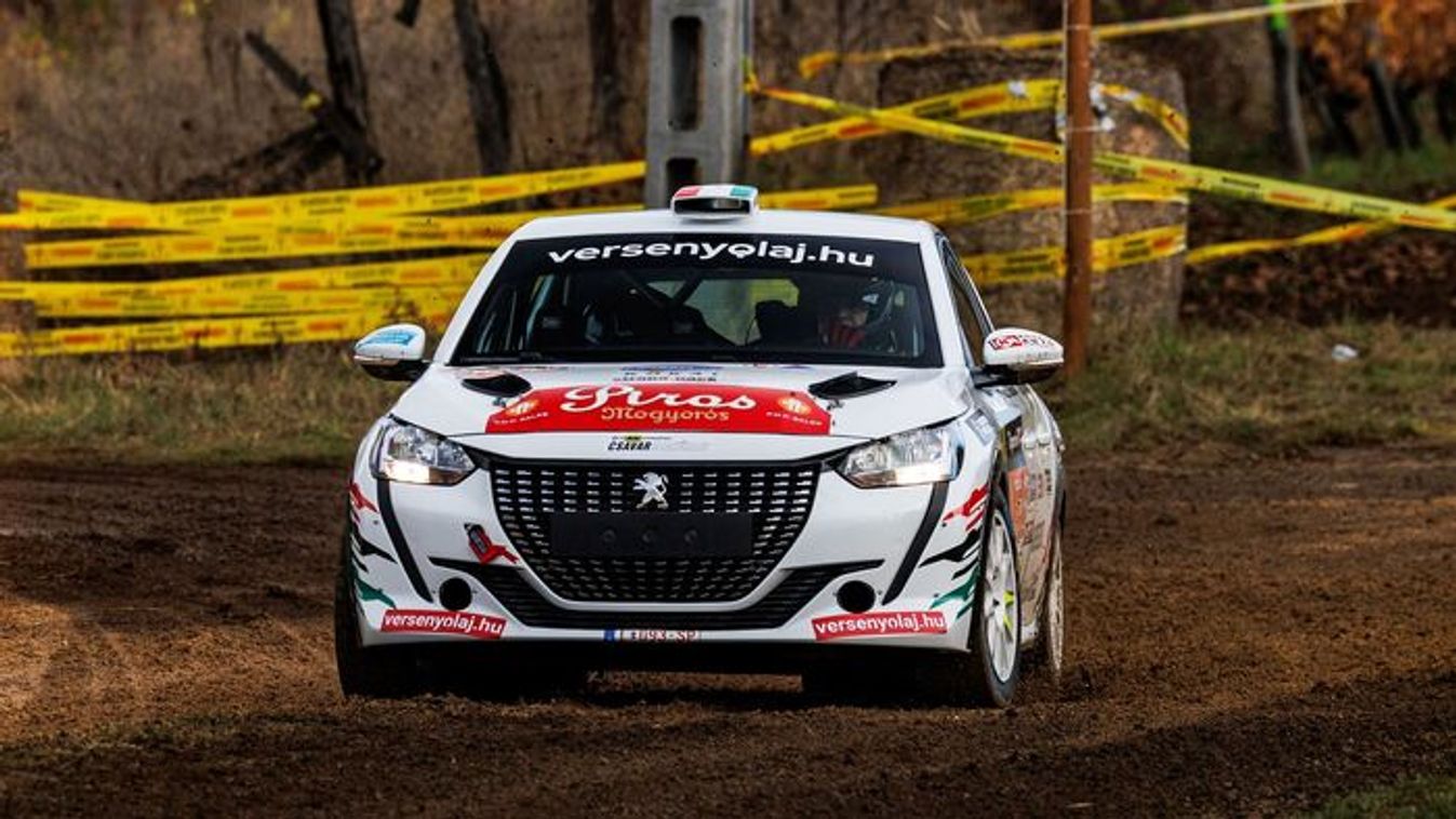 ,,Navigátoromnak pedig azt köszönöm, hogy a ködben is letaláltunk mindenhol"