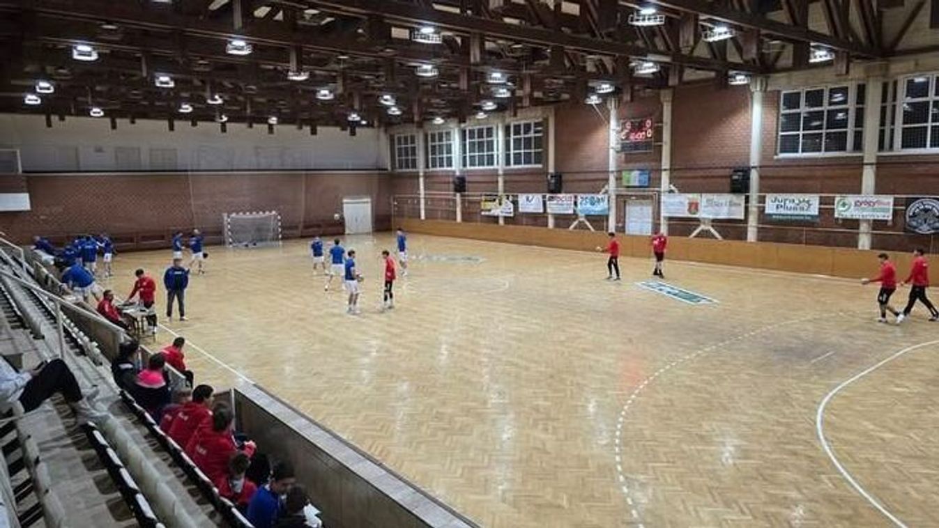 Győztes útra léptek