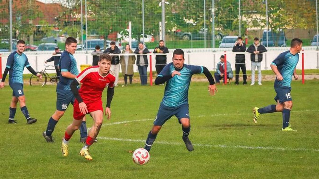 A tiszteletes is előkerült: ,,Jövő hétre már hívtunk papot. Hátha..."