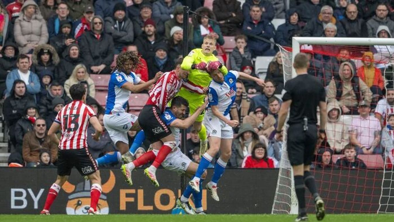 Rossz hír érkezett Angliából – Tóth Balázs csapattársa összekeverte a kapukat – Videó