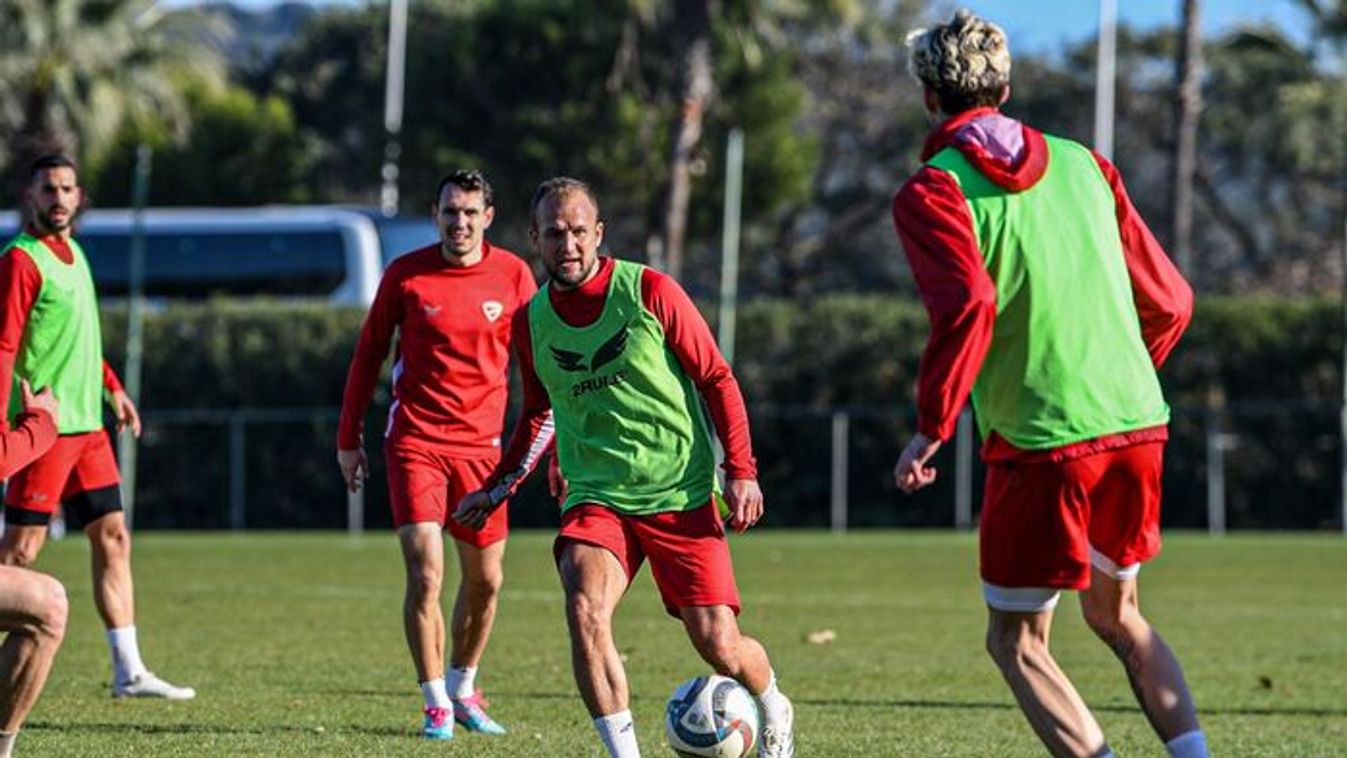 A DVTK kipipálva, jöhet a Manchester City