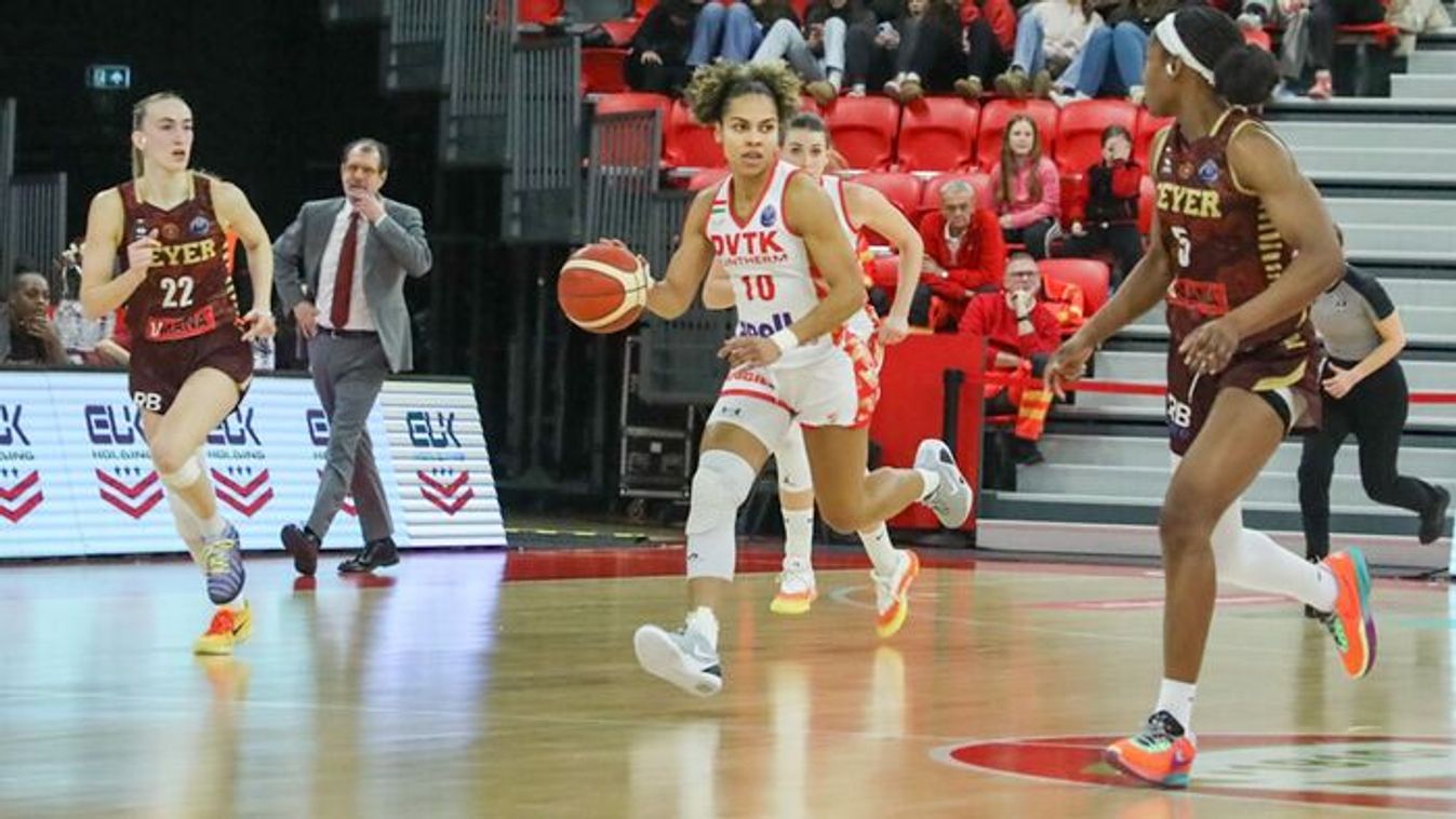 Őrületes hajrában ismételtek – fotókkal