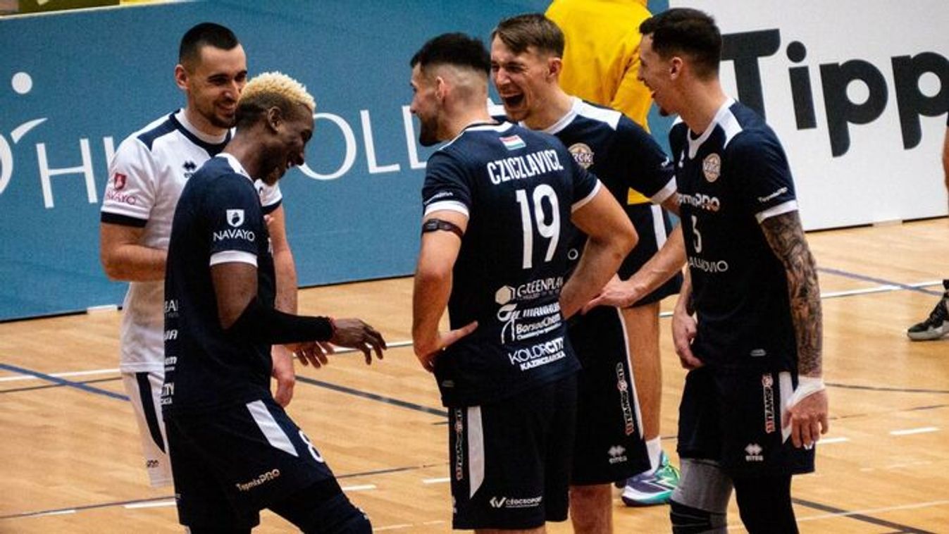 Előbb házon kívül, aztán pedig tévés rangadó