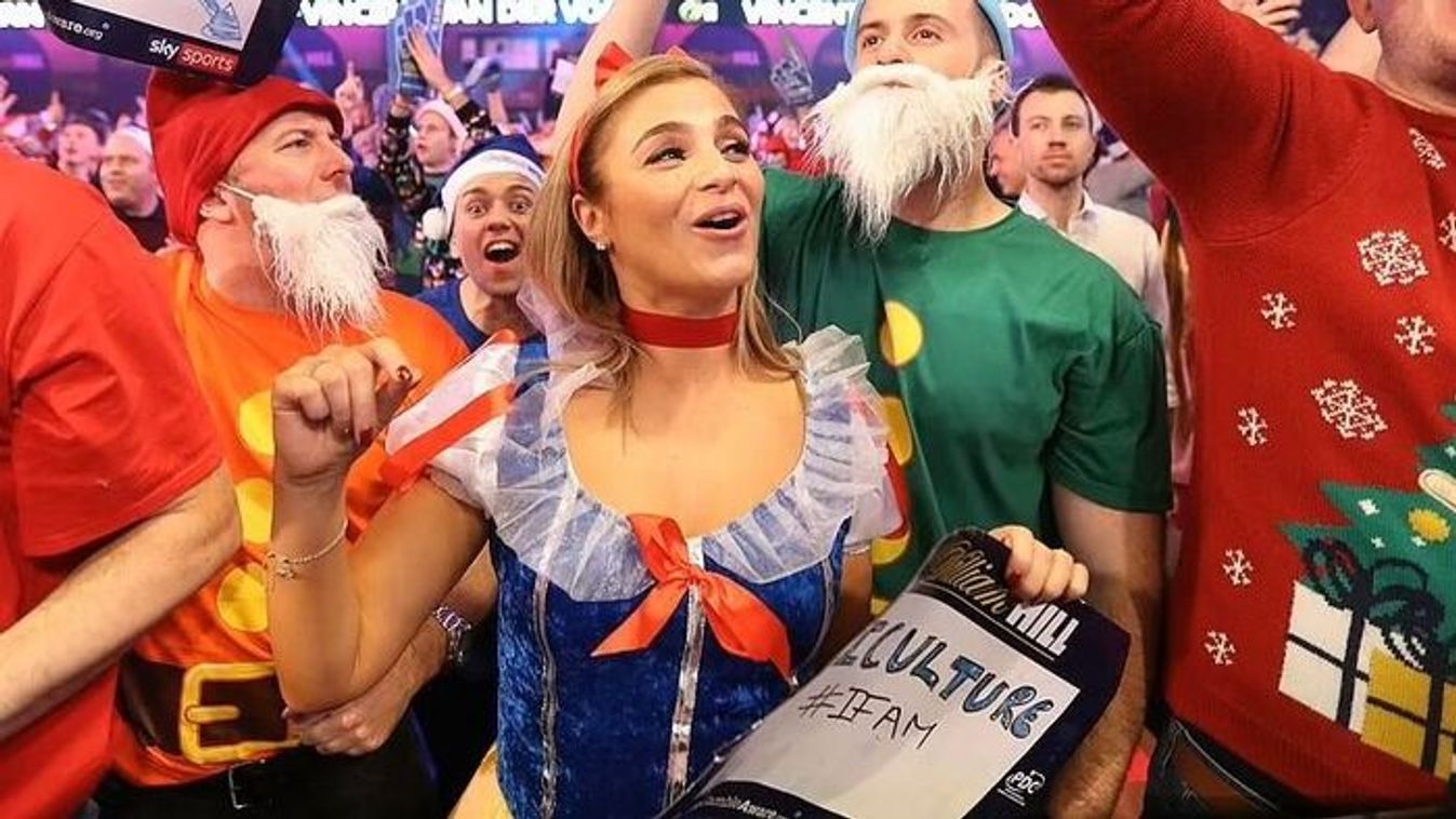 Kirúgták a munkahelyéről, két hónappal később már Angliában ünnepelték