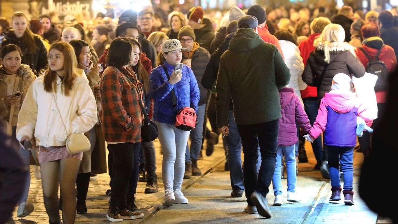 Gyalog vagy tömegközlekedéssel érkezik a Kocsonyafesztiválra? – ezek után gondolja át Kép