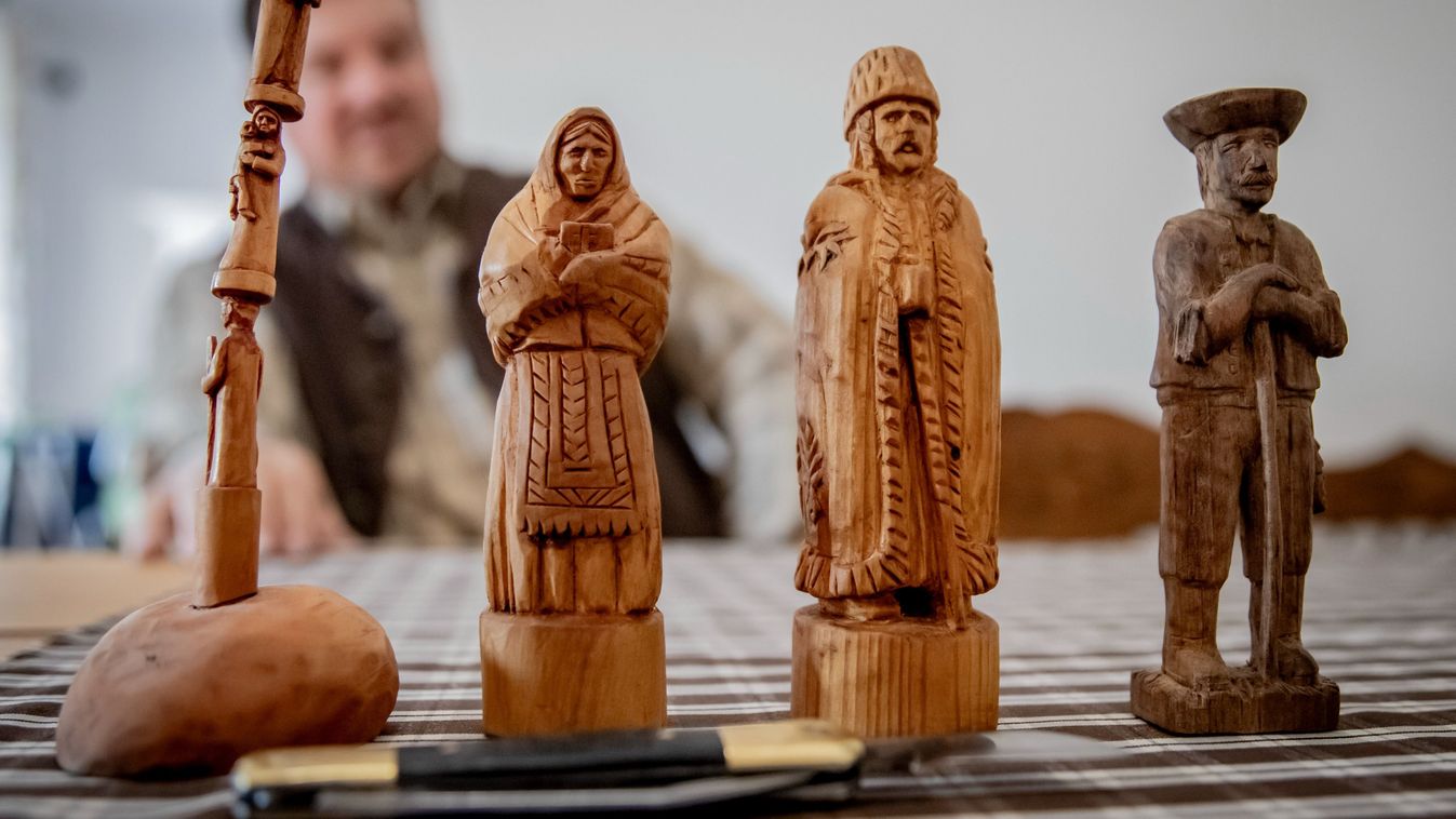 Megmutatjuk, mit kell hetekre trágyalébe tenni – fotókkal, videókkal