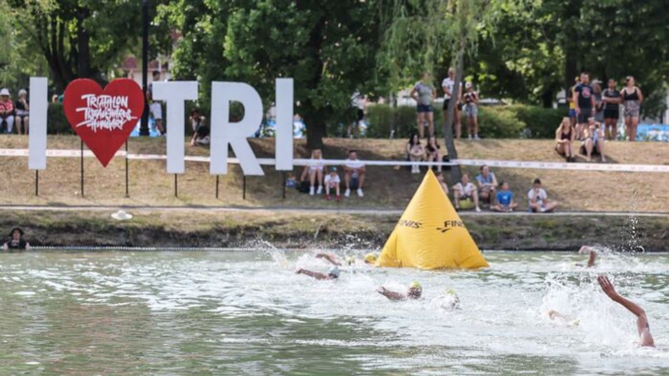 Abu-Dhabiba ment volna, de helyette Békéscsabán rója a métereket
