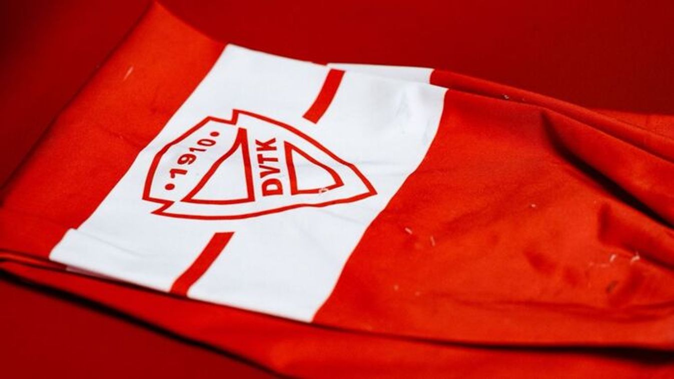 Több, mint ezren izgultak, hogy mit játszik kedvenc csapatuk – a végén jött a csattanó