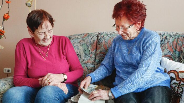 Nyugdíjasok figyelem: ezek a támogatások járnak 2026-ban, sokan kihagyják