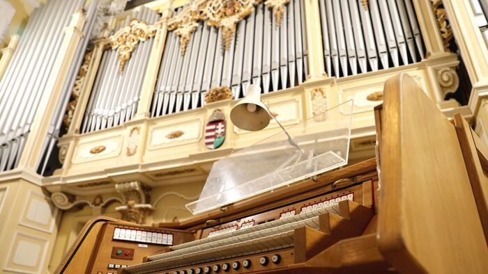 Veszélyben a Zenepalota orgonája – most te is segíthetsz a megmentésében (képekkel, videóval)