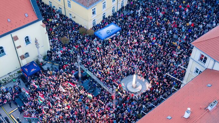 Budapesten zárul Orbán Viktor országjárása a választás előtti napon