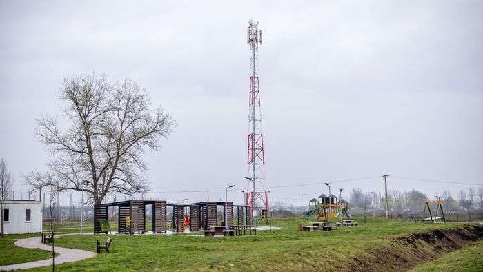 Kikötőfejlesztés és alpakás meglepetés: megújult Tiszapalkonya büszkesége