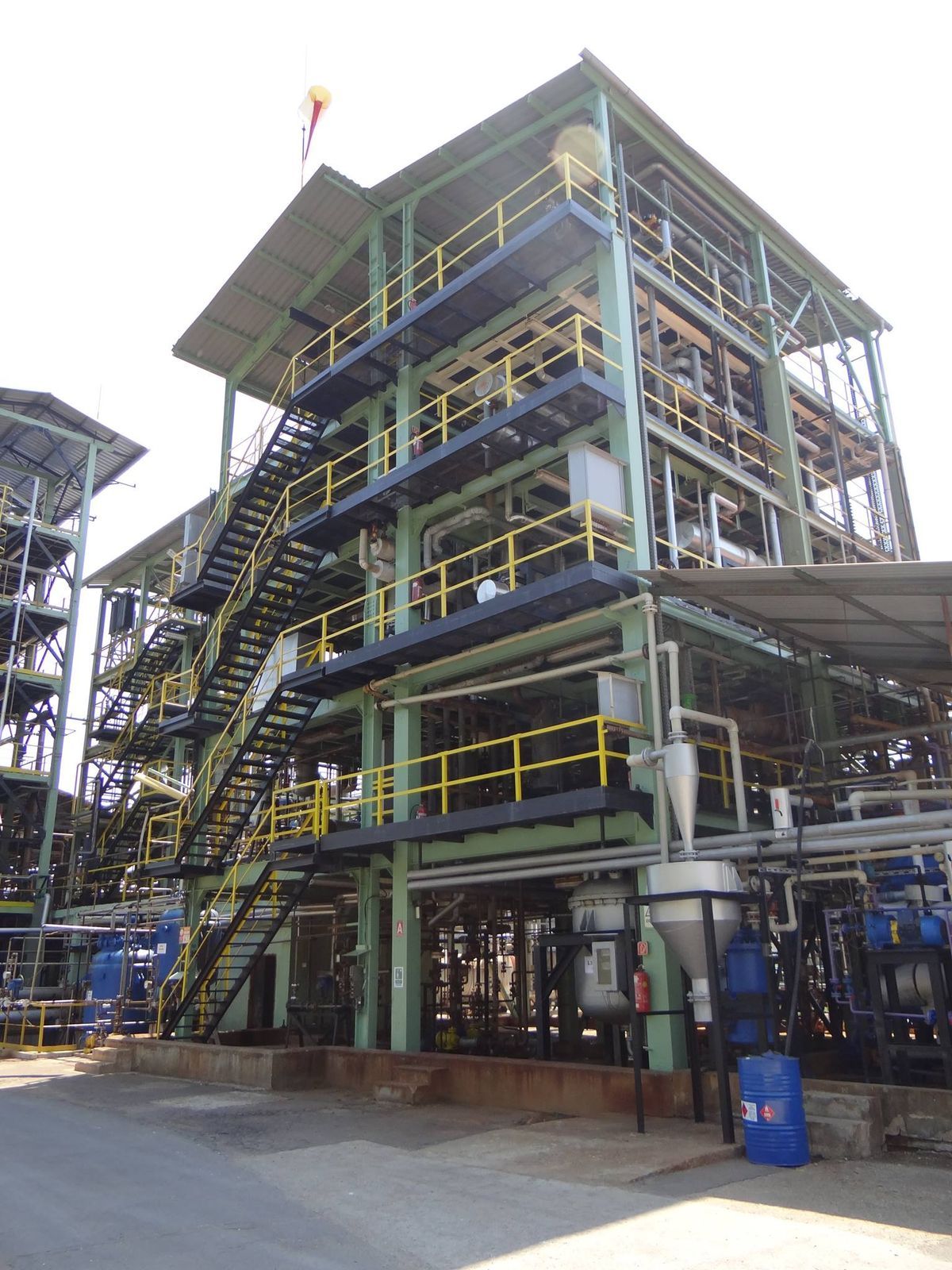 Éhségsztrájkba kezdenek egy sajóbábonyi vegyi üzem dolgozói