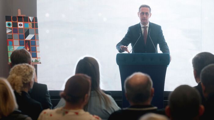 Budapesten a bankban hiába is keresik, Miskolcon akadhat nyomára a kincseknek - fotók, videó