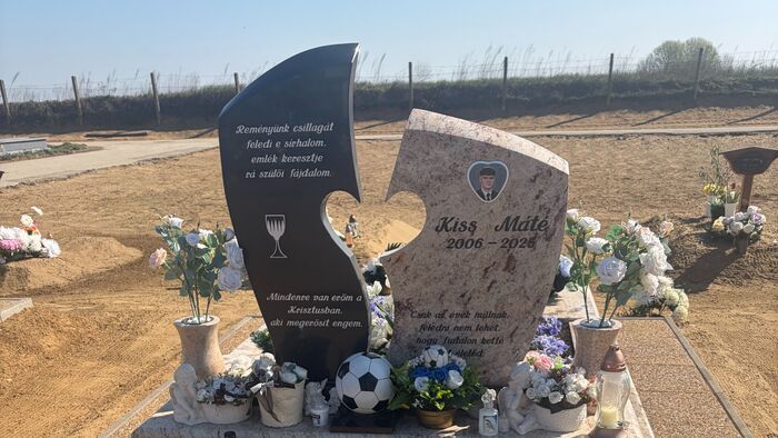 Véletlen találkozás a temetőben az egyik legerősebb édesanyával – méltó módon emlékeztek Kiss Mátéra