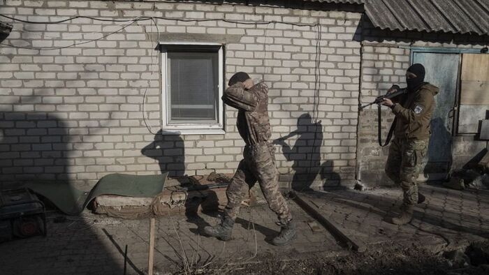 Otthonról hurcolták el a sorozók, családja sem tudta megvédeni (videó)