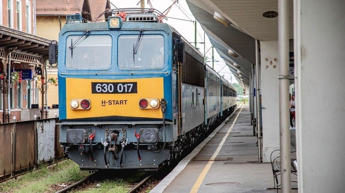 Pótlóbusz az ózdi és a szendrői vonat helyett