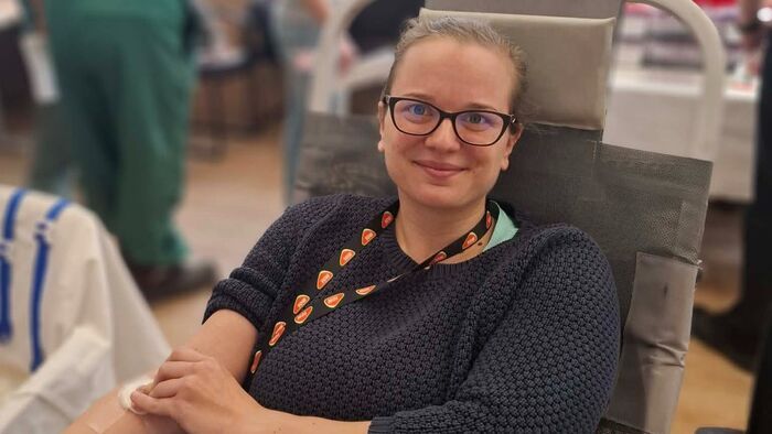 Példás összefogás Tiszaújvárosban: 180-an adtak vért a MOL Petrolkémia telephelyén