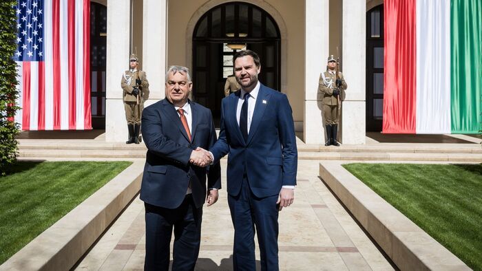 Nagygyűlést tartanak a magyar–amerikai barátság napja alkalmából – kövesse nálunk élőben!