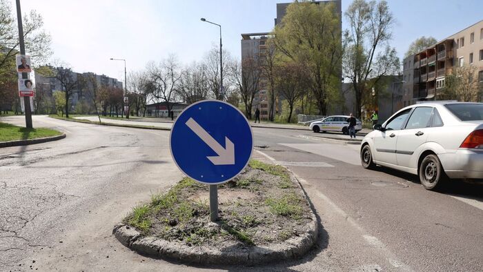 Munkagépek zaja veri fel az Avast, kezdődik a történelmi útfelújítás - fotókkal, videóval