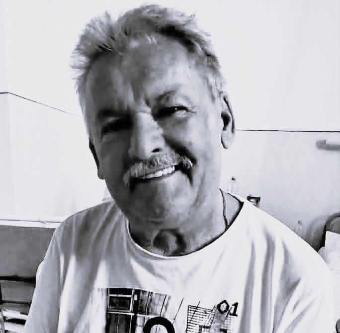Roszkos László autószerelő 73. életévében hunyt el
