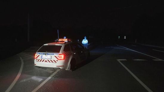 Tragédia a 3-as főúton: öten hunytak el a délutáni balesetben, gyermekek is az áldozatok között (helyszíni fotók)