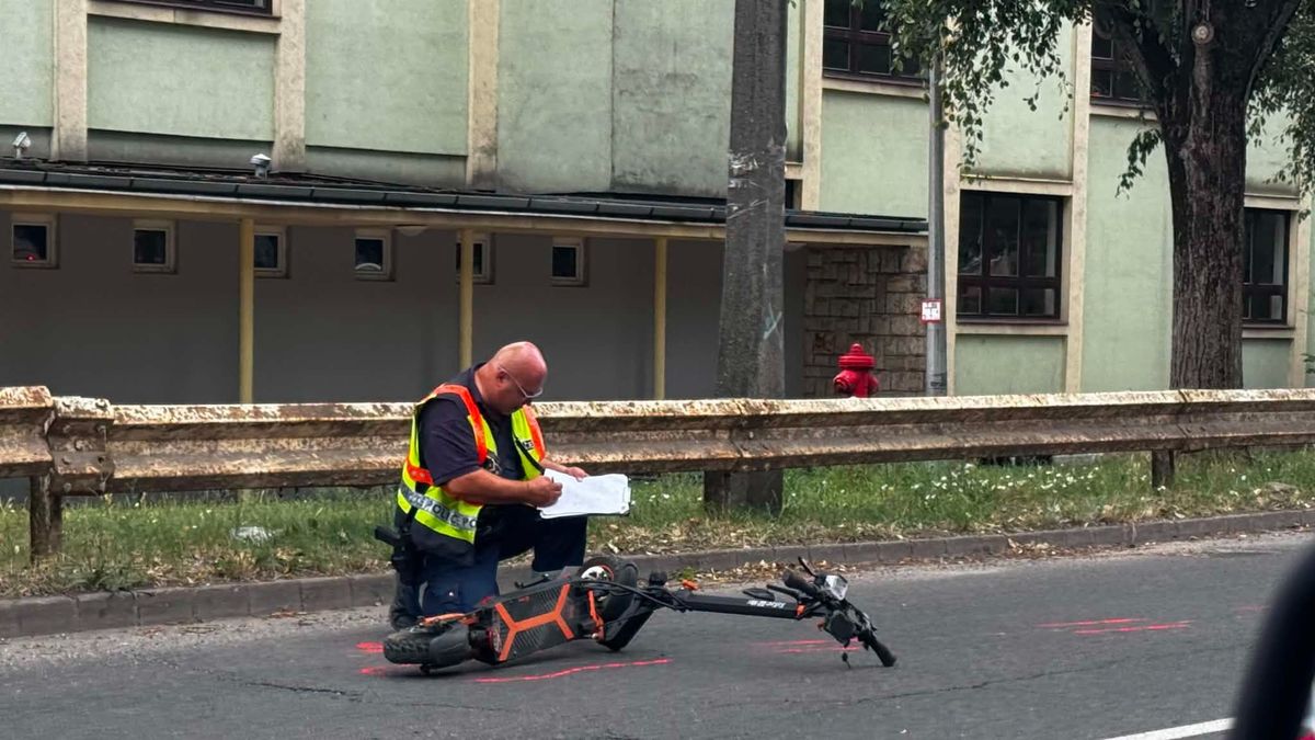 Jöhet mellé a jogosítvány és a sebességkorlátozás – végre szabályozzák az elektromos rollereket!
