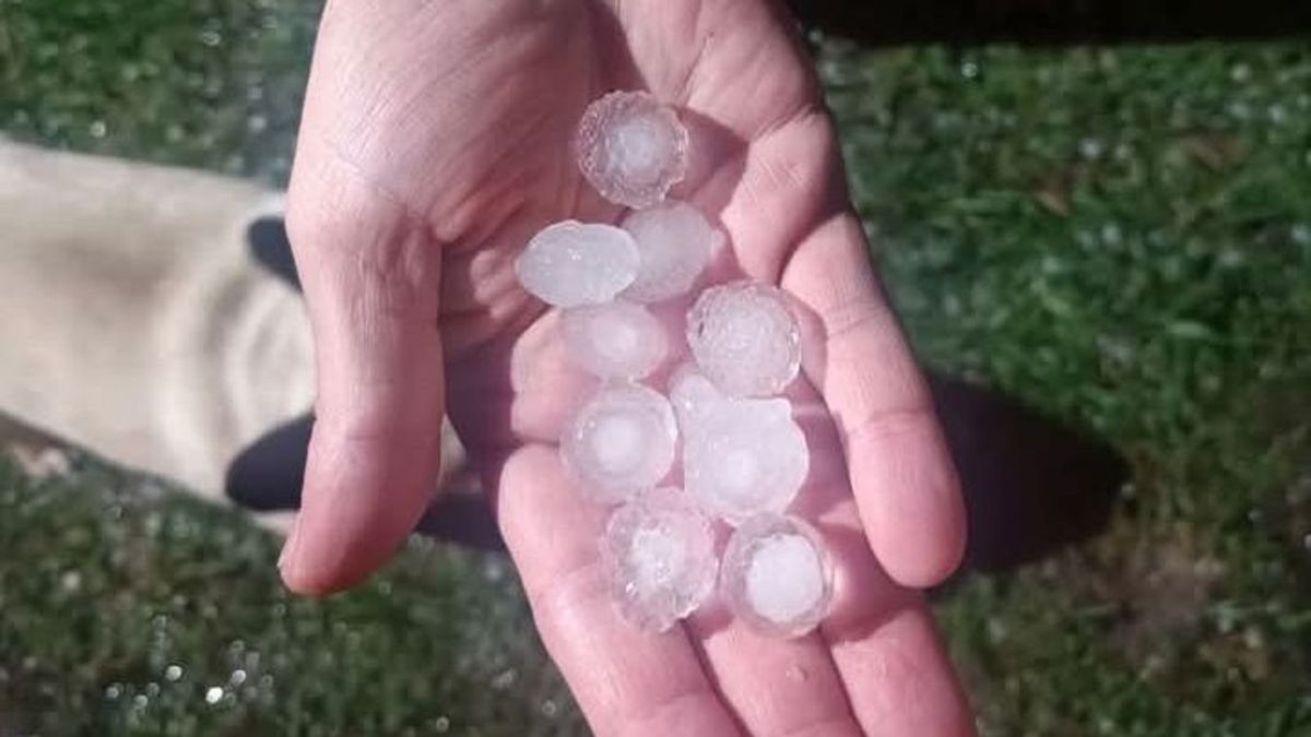 Ajjaj, már megint mi csaphat le Borsodra? Bedurvul az ég, kint a figyelmeztetés