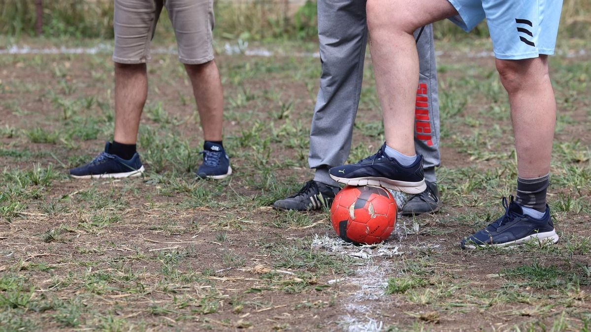 A foci vb után szabadon: együtt fociztak Miskolc legvagányabb csapatai – fotókkal, videóval