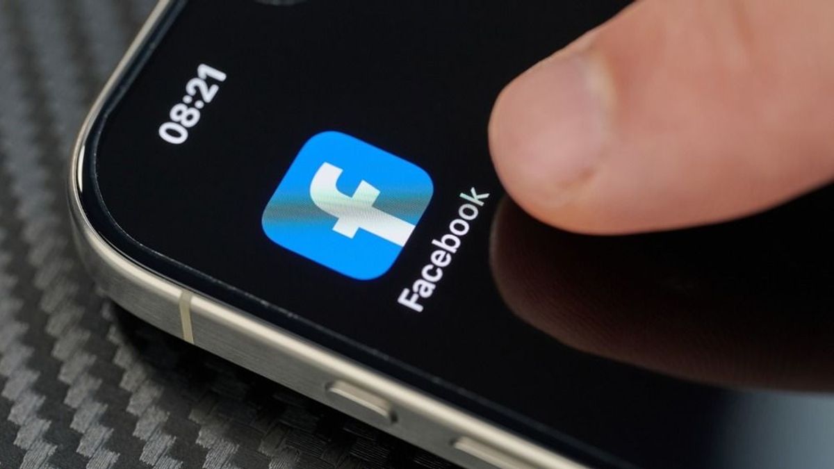 Megreccsent és elesett a Facebook, tömegeknél állt le a rendszer – gond van az Instával és a Messengerrel is
