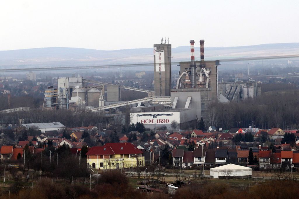 A hejőcsabai cementgyár éve bezárt.